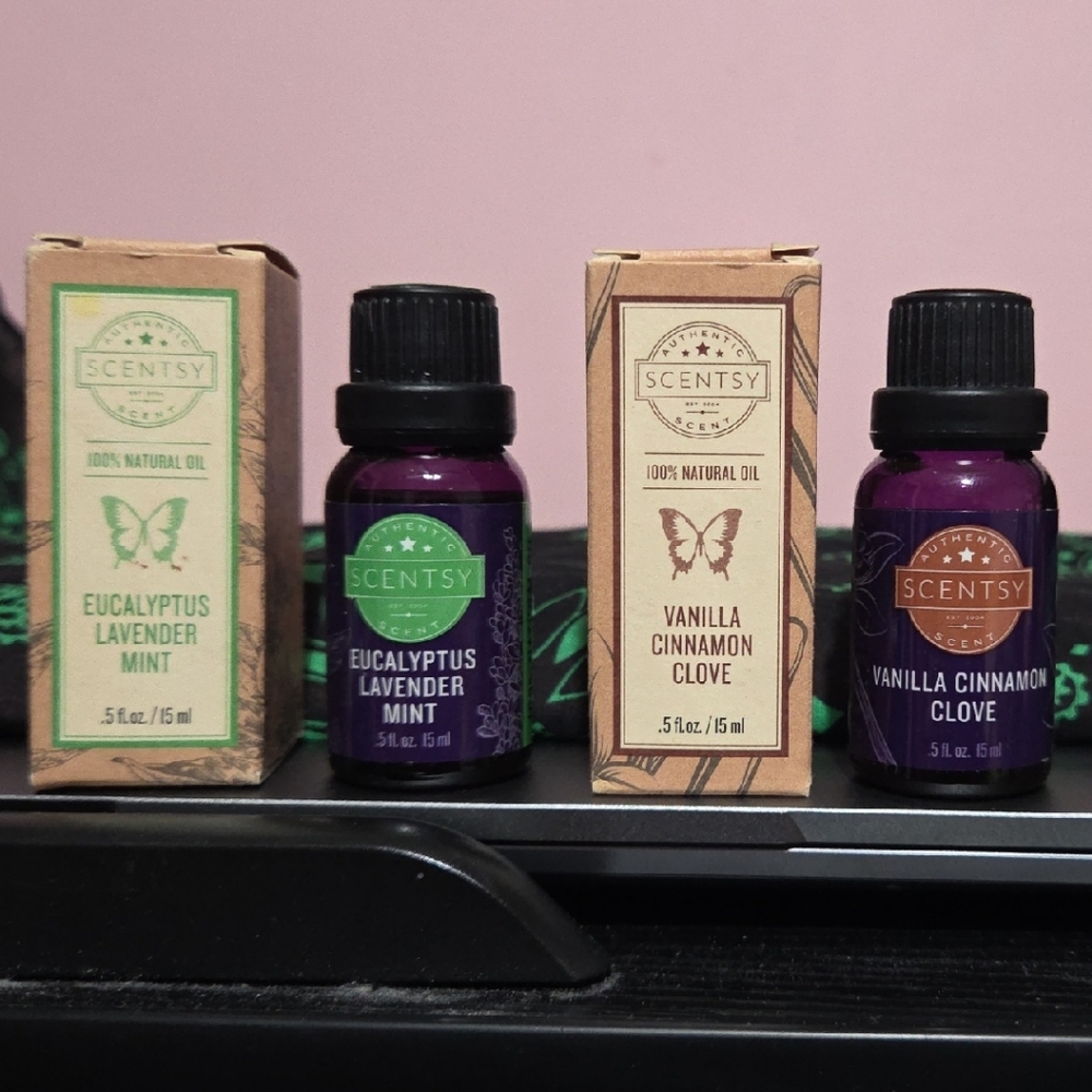#36-Scentsy 100% Natural Oils Eucalyptus Lavender Mint & Vanilla Cinnamon Clove